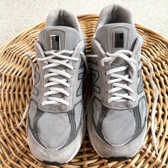 New Balance Gray Silver 990V5 Made In USA Running Sneakers Size 9.5 - Picture 2 of 9